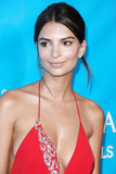 Emily Ratajkowski Braless (14 Photos)