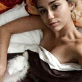 Miley Cyrus Sexy (2 Photos)