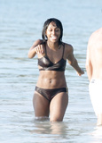 Alexandra Burke Pokies (4 Photos)