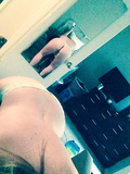 Jennette McCurdy Leaked (3 Photos)