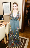 Abigail Breslin Cleavage (15 Photos)