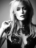 Gillian Anderson Sexy (1 Photo)