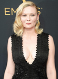 Kirsten Dunst Cleavage (158 Photos)