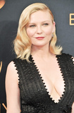 Kirsten Dunst Cleavage (158 Photos)