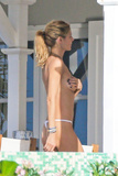 Heidi Klum Topless (42 Photos)