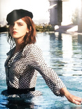 Emma Watson Sexy (2 Photos)