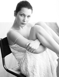 Bella Hadid Sexy (10 Photos)
