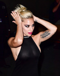 Lady Gaga Braless (17 Photos)
