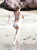 Gwyneth Paltrow in a Bikini (15 Photos)