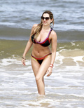 Kelly Brook in Bikini (11 Photos)