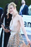 Elle Fanning Sexy (34 Photos)