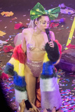 Miley Cyrus Sexy (27 Photos)