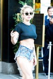 Lady Gaga Braless (18 Photos)