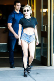 Lady Gaga Braless (18 Photos)