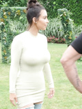 Kim Kardashian Sexy (16 New Photos)