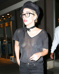 Lady Gaga Braless (10 Photos)