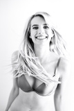 Emma Roberts Sexy (18 Photos)