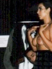 Kim Kardashian flashes killer body