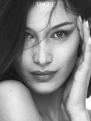 Bella Hadid poses nude and see thru pics