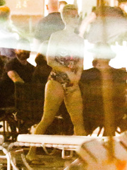 Katy Perry shows off her sexy butt