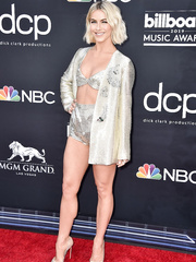 Julianne Hough sexy at 2019 Billboard Music Awards in Las Vegas - May 01, 2019