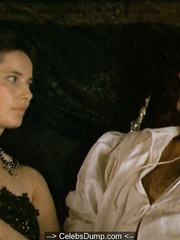 Isabella Rossellini  Marianne Basler naked at Dames Galantes (1990)