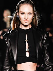 Candice Swanepoel - Versace Pre-Fall 2019 fashion show in NYC - December 2, 2018