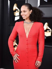 Alicia Keys cleavage in red dress at 61st Annual Grammy Awards in LA - February