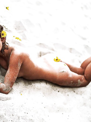 Rachel Yampolsky Hot(5 Photos)