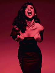 Adriana Lima Sexy (7 Photos)