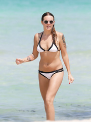 Tove Lo in a Bikini (92 Photos)