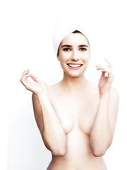 Emma bading nude