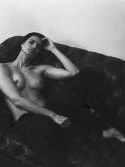 Desirey Abbs Topless (14 Photos)