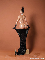 Kim Kardashian Hot (4 Photos and non-photoshop photos)