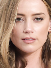 Amber Heard Hot (3 Photos)