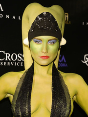 Nicky Whelan Braless (9 Photos)