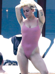 Lady Gaga Sexy (46 Photos)