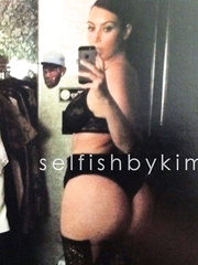 Kim Kardashian Leaked (11 New Photos)