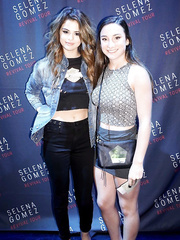 Selena Gomez Nude Nipple Slip Moment (1 Photo)