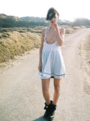 Naomi Nijboer Topless (15 Photos)