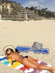Nicole Scherzinger Topless (1 Photo)