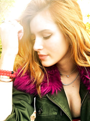 Bella Thorne Sexy (2 New Photos)