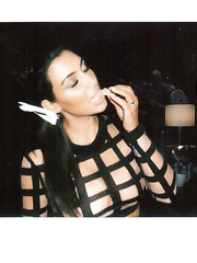 Kim Kardashian Topless (7 Photos)