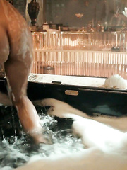 Alice Braga Hot– Queen of the South (2016) s01e01 – HD 1080p