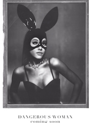 Ariana Grande Sexy (2 Photos)