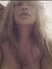 Kesha Topless (5 Photos)