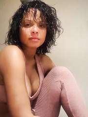 Christina Milian Cleavage (6 Photos)