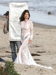 Cindy Crawford Topless (24 Photos)