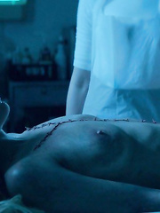 Cody Renee Cameron Hot– The Neon Demon (2016) HD 1080p