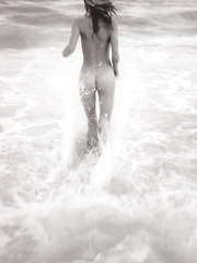Heidi Klum: "A Day At The Beach" NUDE